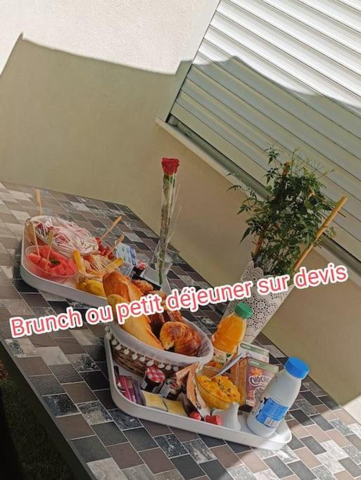 Studio-valentine Climatisee Avec Piscine Chauffee * Marseille