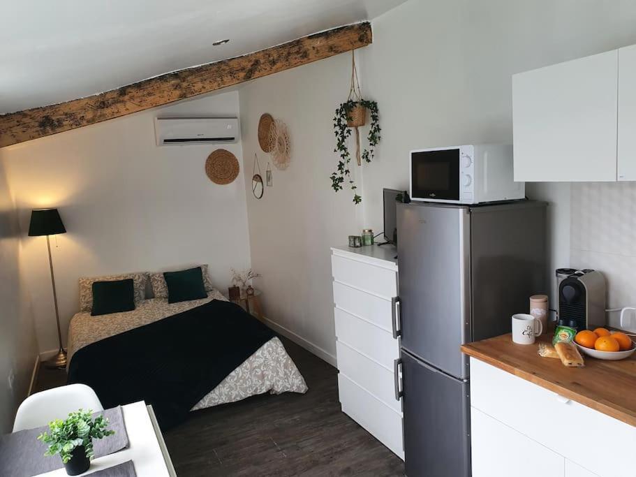 Studio-valentine Climatisee Avec Piscine Chauffee