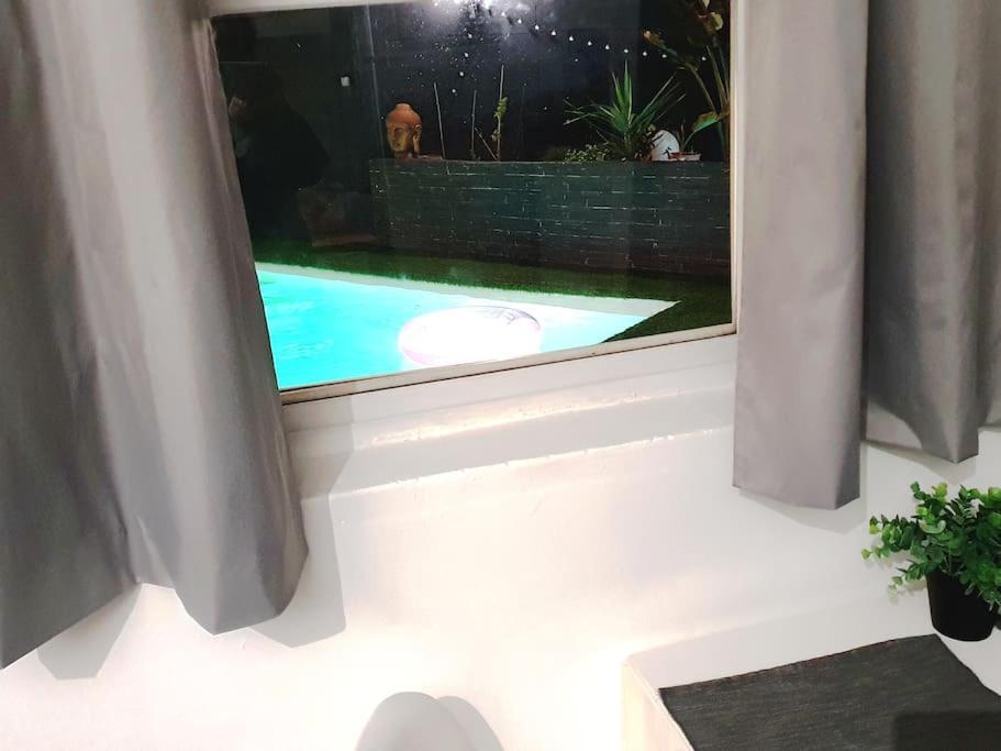 Studio-valentine Climatisee Avec Piscine Chauffee Apartment
