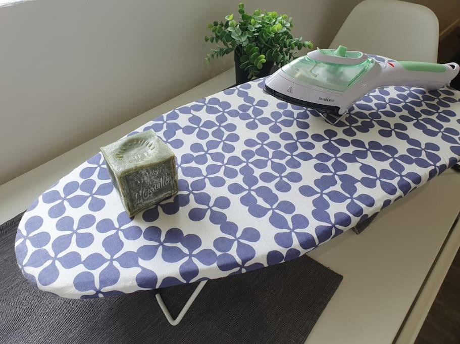 Apartment Studio-valentine Climatisee Avec Piscine Chauffee Marseille